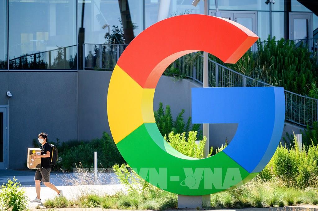 Biểu tượng Google tại trụ sở ở Mountain View, California, Mỹ. (Ảnh: AFP/ TTXVN) Media